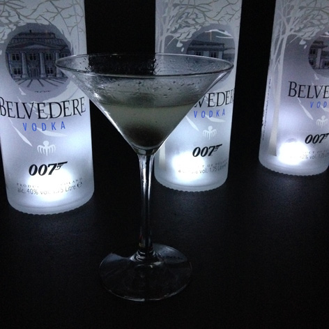 Set Of 2 Belvedere Vodka 007 Spectre Frosted Martini Glasses James