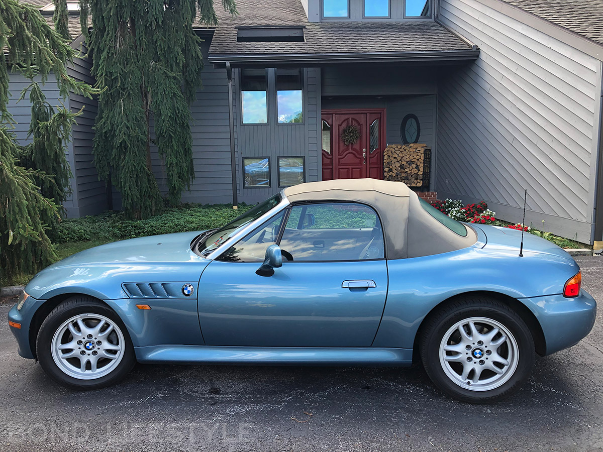 BMW Z3 Neiman Marcus 007 edition for sale in the USA