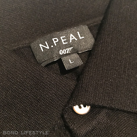 Exclusive look at the N.Peal 007 Collection Goldfinger black V-Neck ...