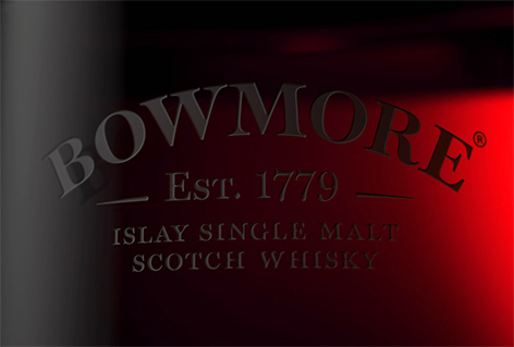 Aston Martin Black Bowmore DB5 1964 whisky engraving bottle