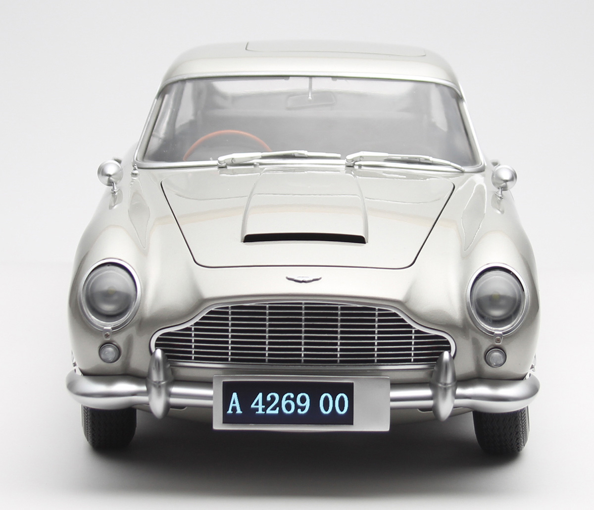 James Bond Aston Martin DB5 Kit Collector's Edition Agora