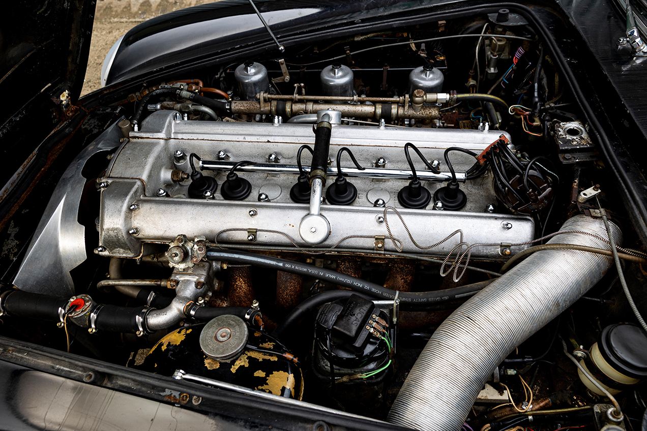 Left-hand drive 1964 Aston Martin DB5 needs some TLC