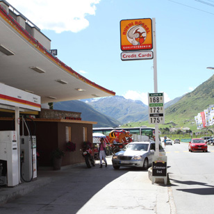 Aurora Gas Station James Bond Goldfinger