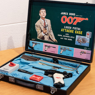 Vintage James Bond Collectables at Potter Potter Auctions