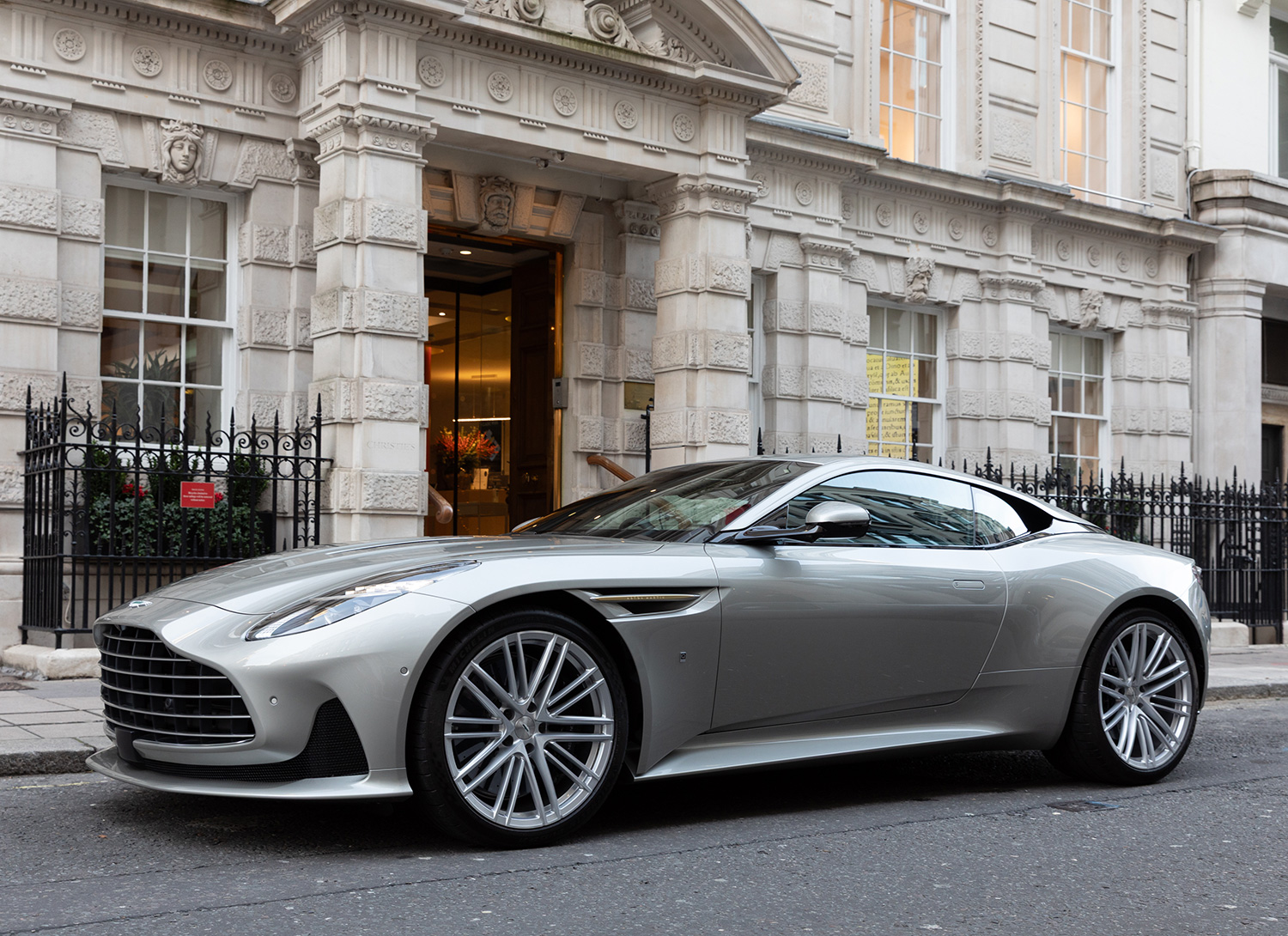 aston martin db12 goldfinger