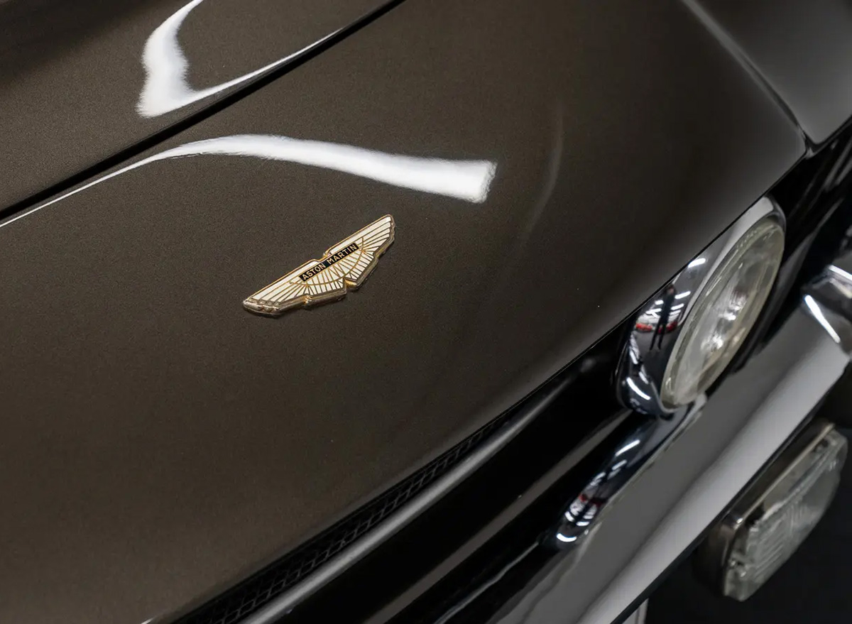 Tom Hartley Aston Martin V8 Vantage James Bond No Time To Die For Sale logo emblem