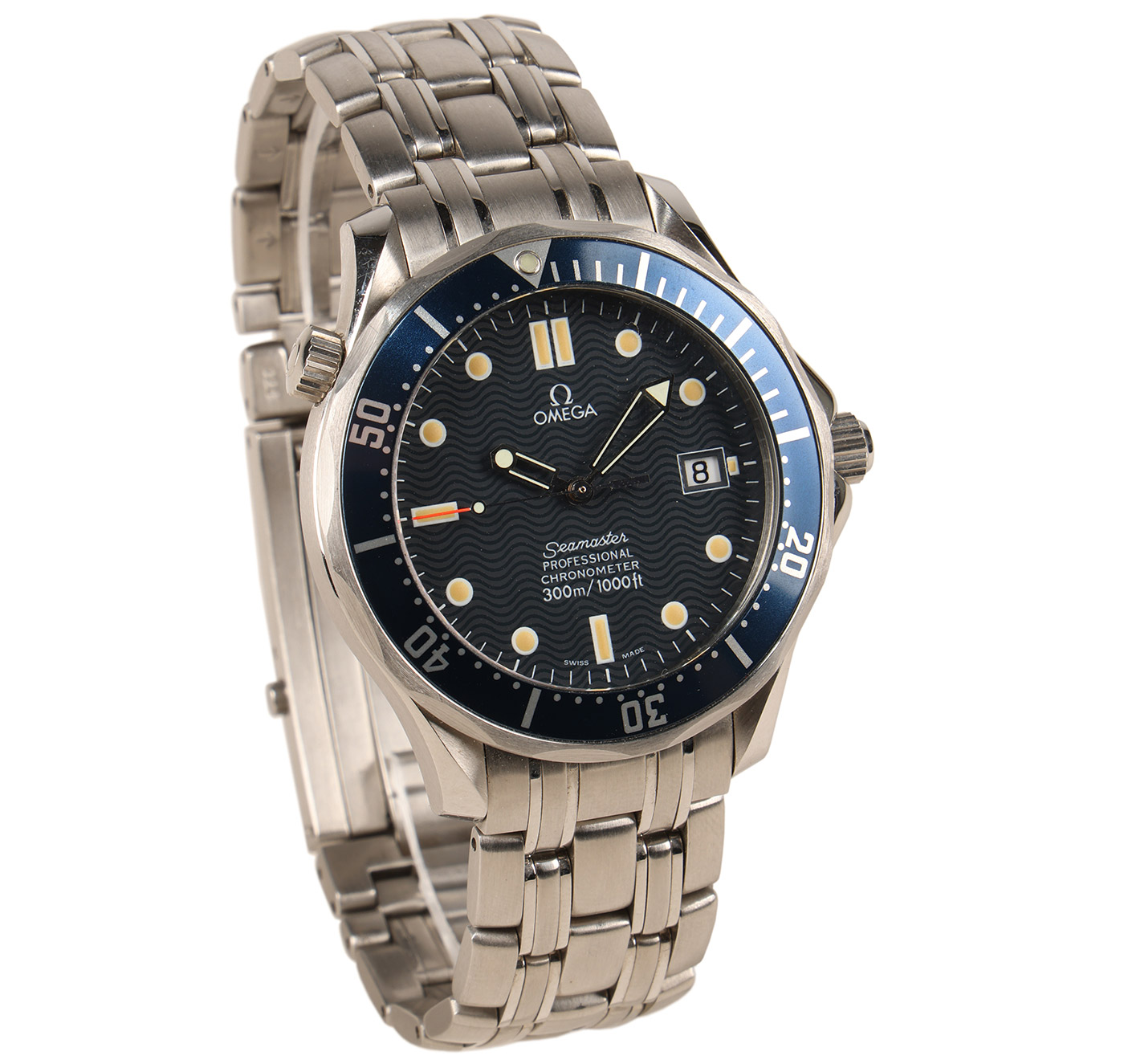 Tomorrow Never Dies (1997) James Bond's (Pierce Brosnan) Omega Seamaster Diver 300M Watch