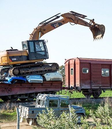 Caterpillar 320D L Hydraulic Excavator | Bond Lifestyle