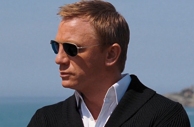 Daniel Craig as James Bond wears Tom Ford FT109 sunglasses in Quantum Of Solace.