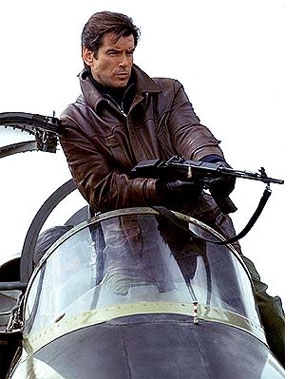 Pierce brosnan hot sale leather jacket